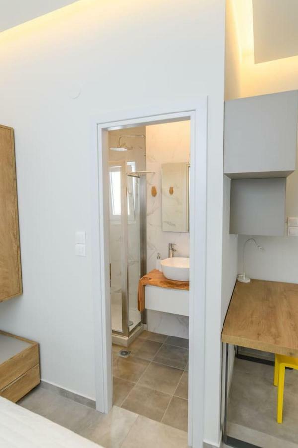 Superior Modern Apartment In The Center With View. Volos Exterior photo